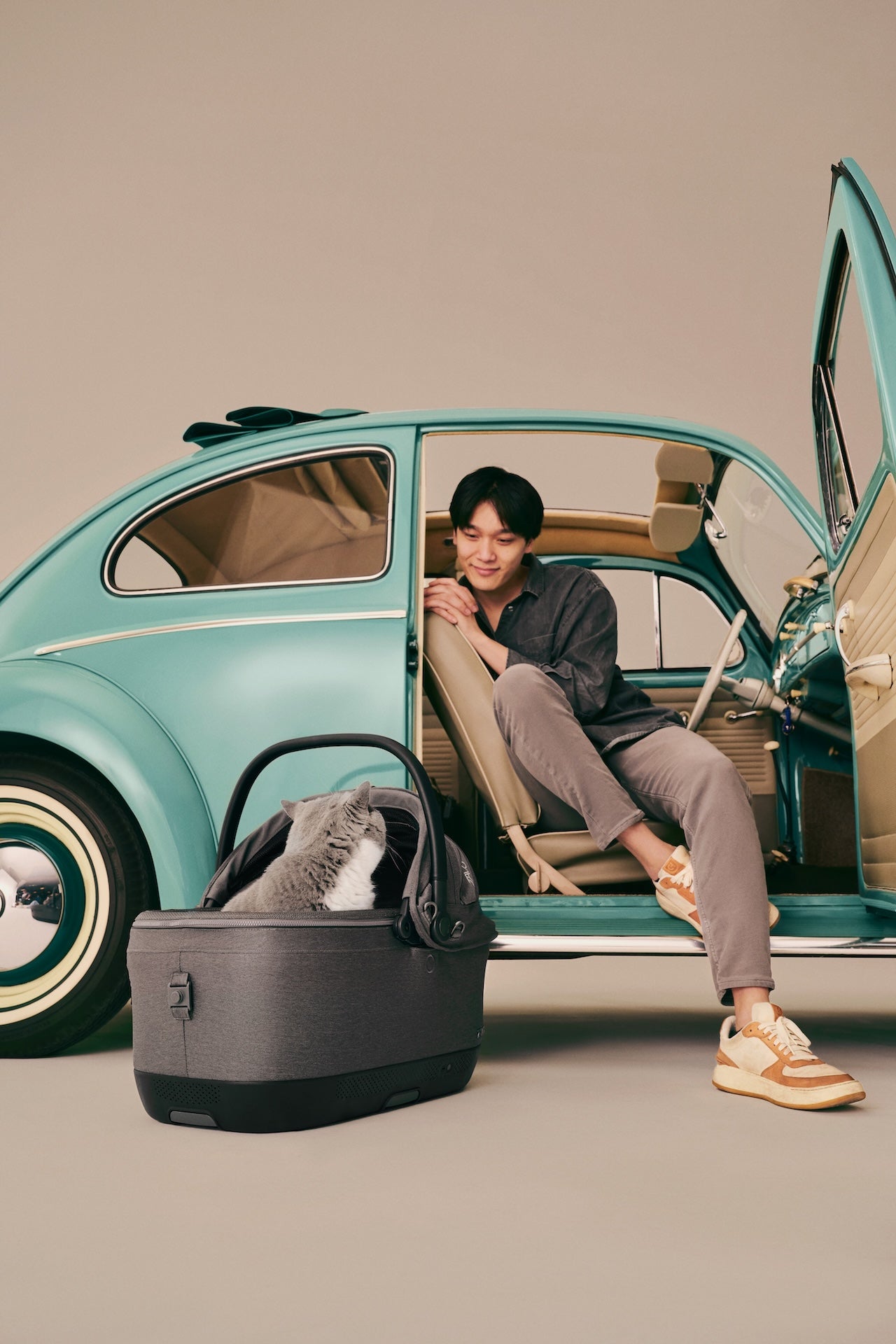Tavo Pets Maeve™ iso6X Wind Series - Tavo’s  newest crash-tested car seat! Please Note Shipping Time Frame in Description