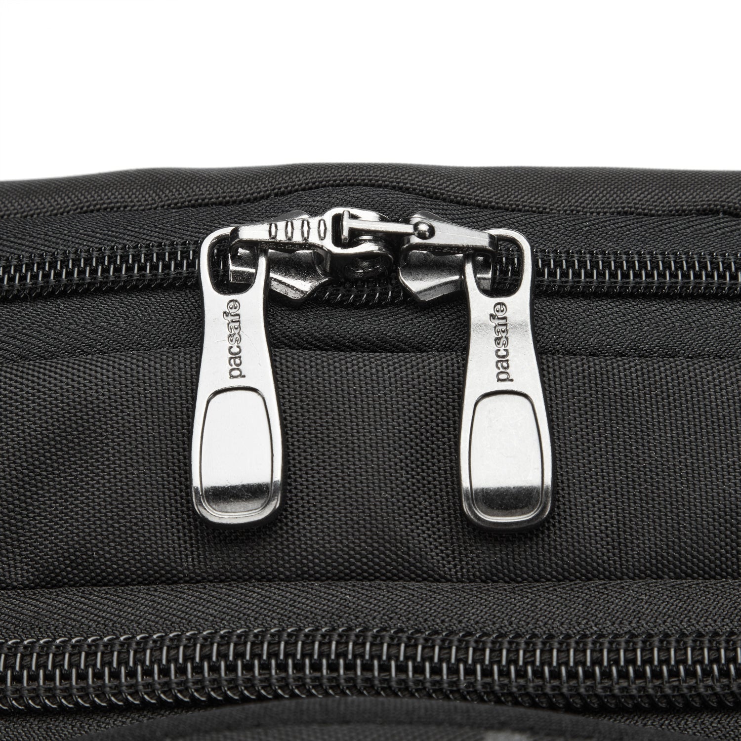 Pacsafe® EXP35 防盜旅行背囊