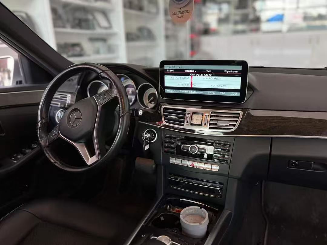 10.25 E Class W212 Sedan Four Doors Mercedes Android Auto Screen | Wireless Carplay