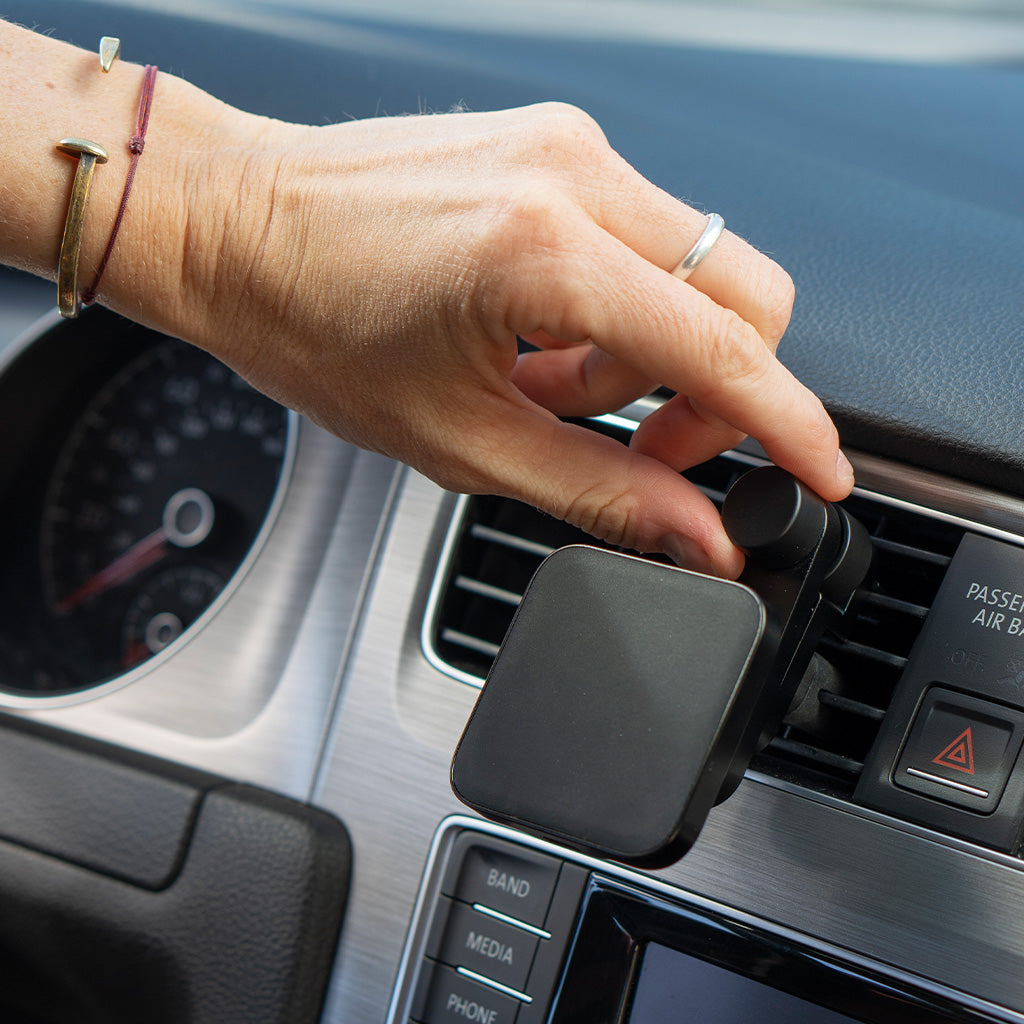Car Vent Mount | Charging Qi1