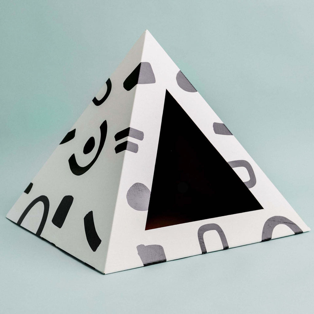 Kitty Kardboard® 'Doodle' Cat Pyramid