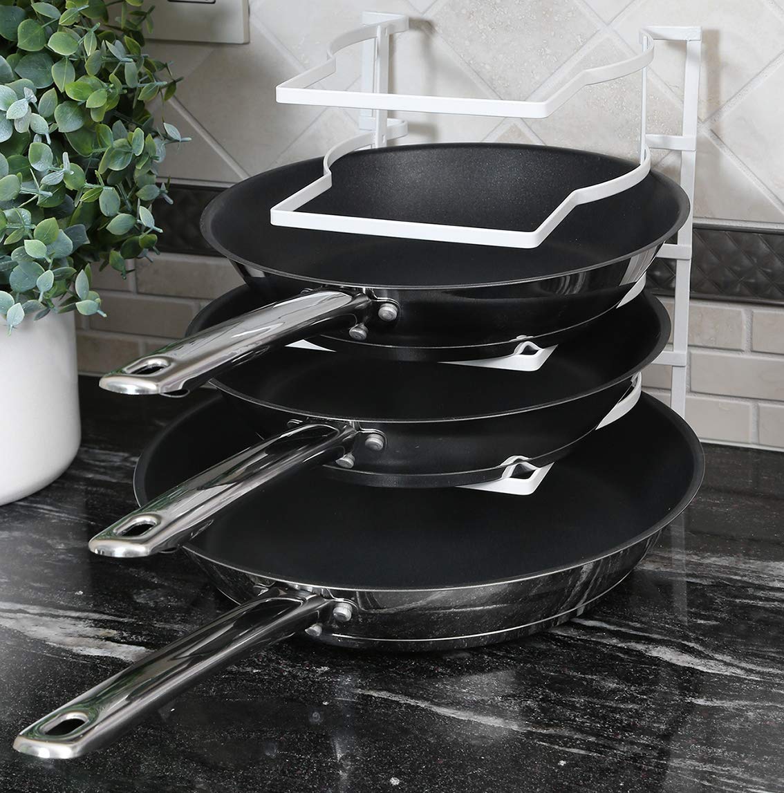 Heavy Duty Bakeware and Lid Storage Rack with 4-Compartments Dividers