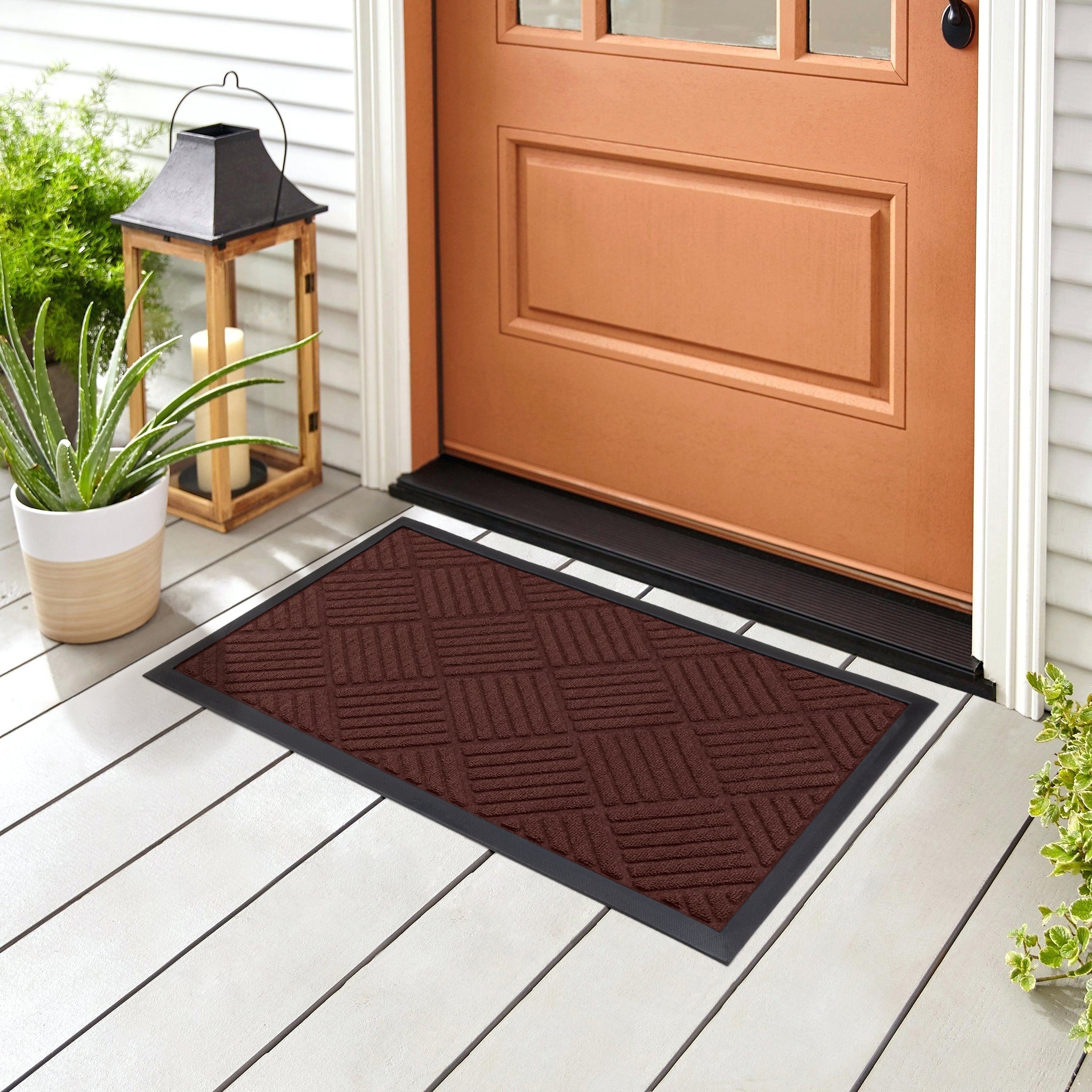 Medium All-Weather Door Mat - Diamond