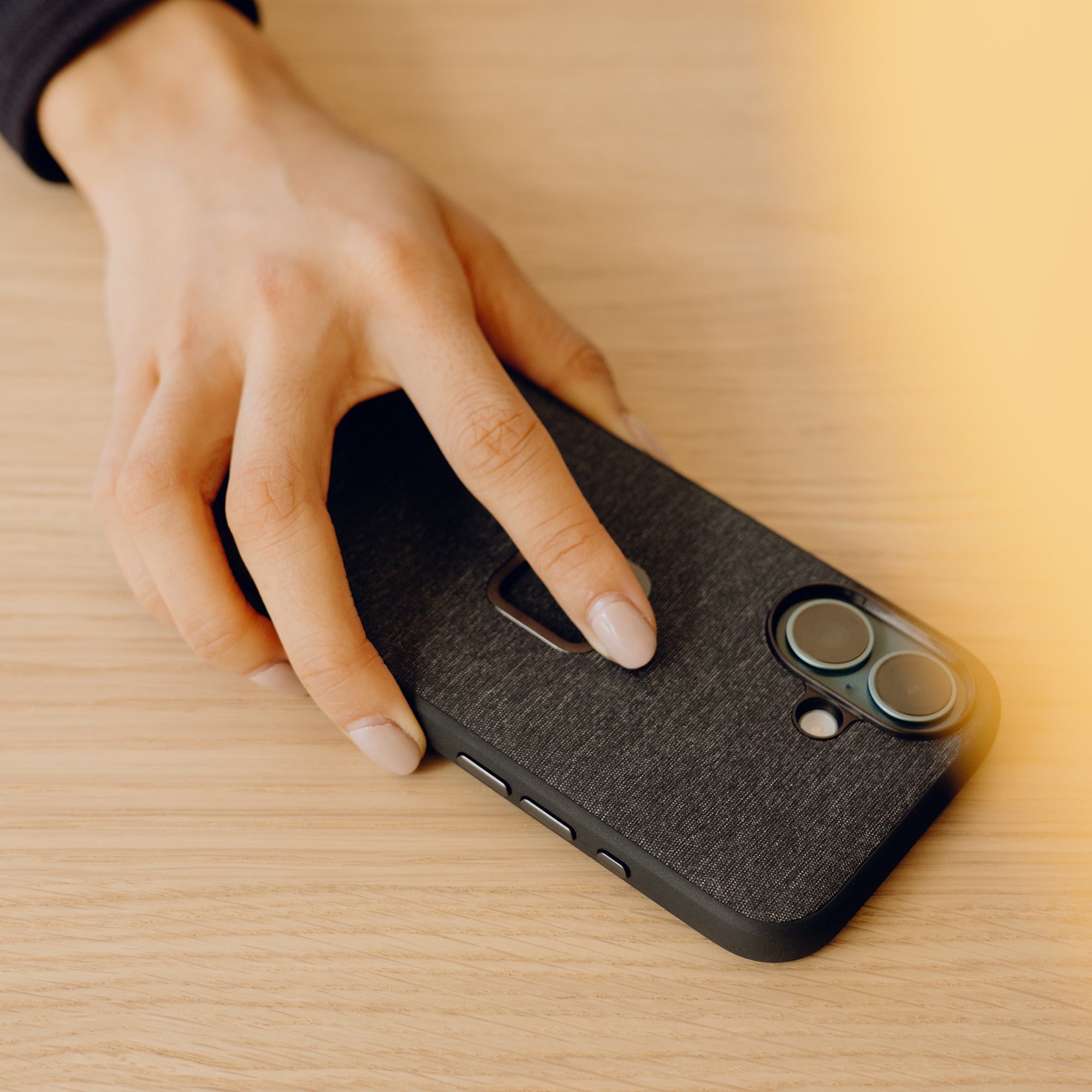 Everyday Case | iPhone 16 Charcoal