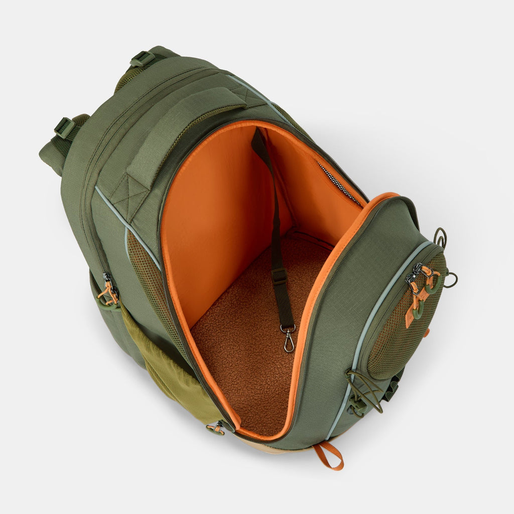 PETSFIT WILDPATH Pet Carrier Backpack for Hiking with Waterproof TPU Base