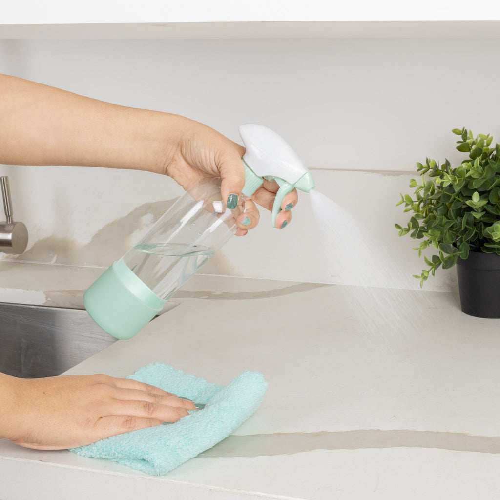 Smart Design 2-Pack Reusable Spray Bottles-16.9 oz / 500 ml