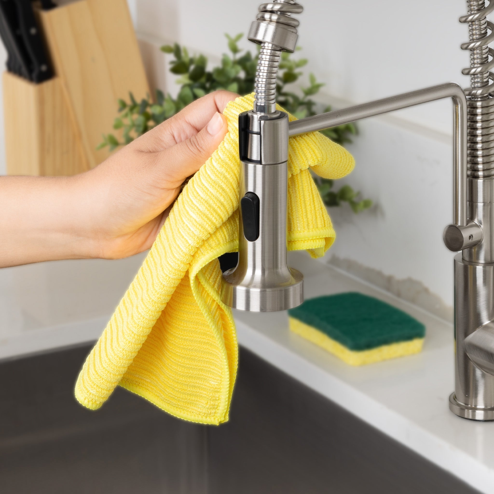 Solve™ Bottle, Cleaning Packets, & Cloth Cleaning Cloth Kit